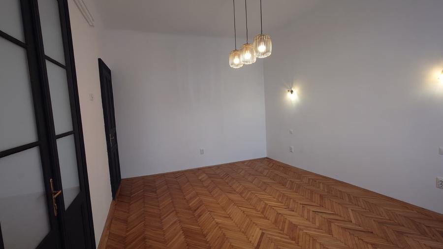 Apartament ultracentral, 80 mp utili, 3 camere, locuita sau birou! - 4