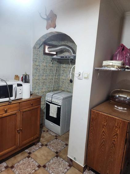 Apartament cu 2 camere semidecomandat în Crihala