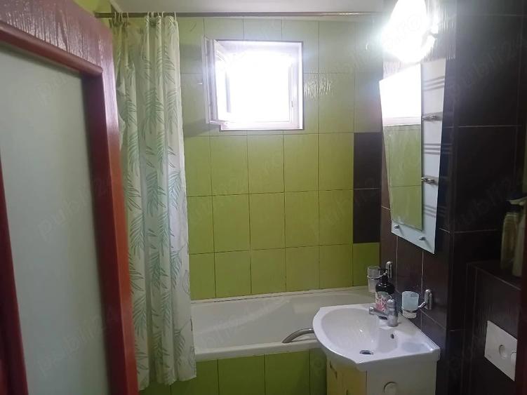 Apartament cu 2 camere decomandat în Precista
