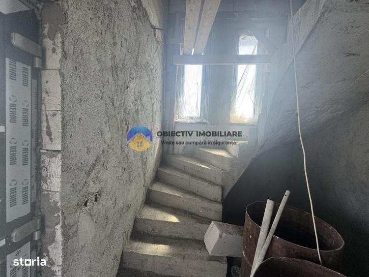 Casă cu 4 camere cu Teren 953 Mp în Gura Văii