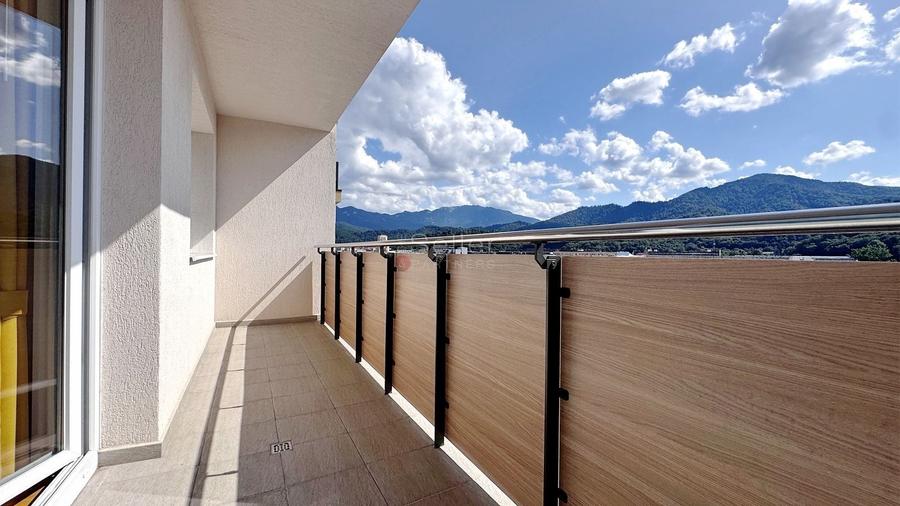 Complex Urban Plaza | Suprafata Generoasa - 8