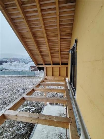 Casă individuală cu 3 camere cu Canalizare în Vest