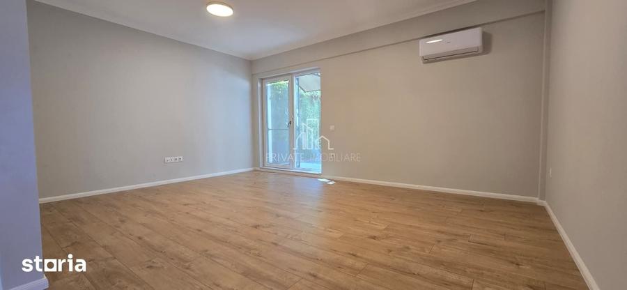 Apartament cu 3 camere în 22 Decembrie 1989