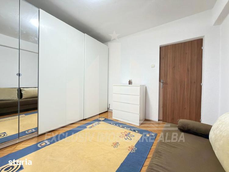 Apartament cu 3 camere decomandat, mobilat în Cetate