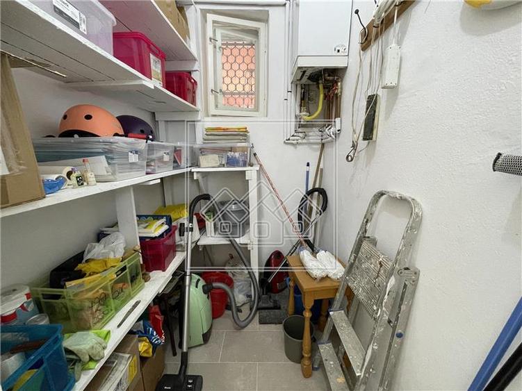 Apartament cu 4 camere circular în Central