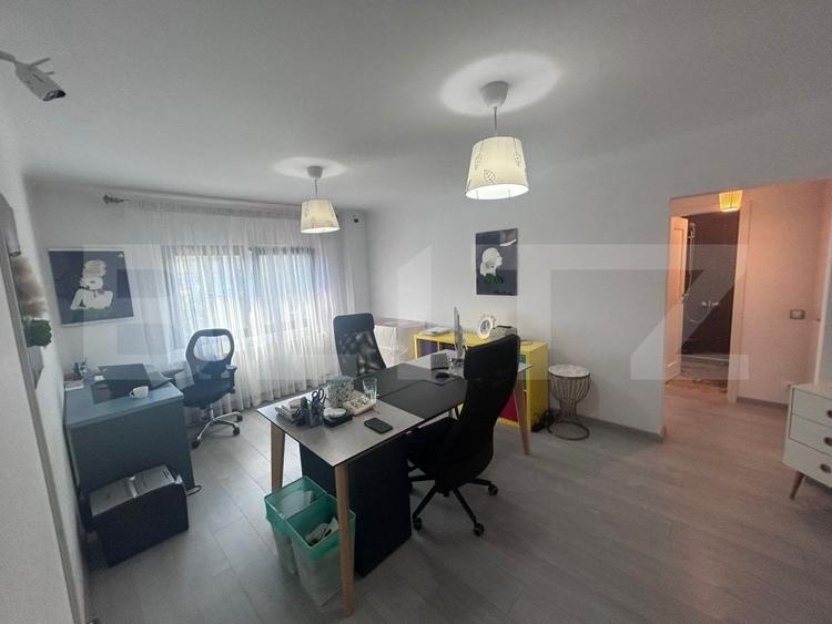Apartament cu 4 camere decomandat, mobilat în 1 Mai