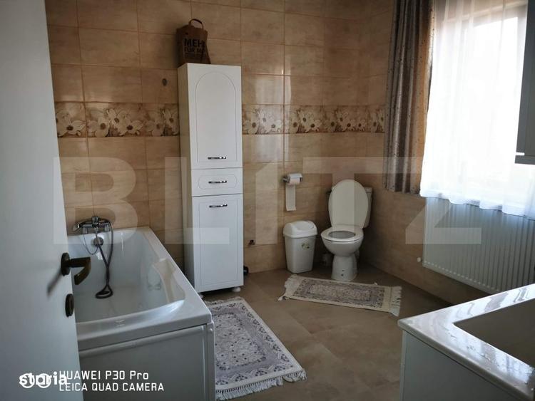 Casă cu 4 camere în Dumbrava