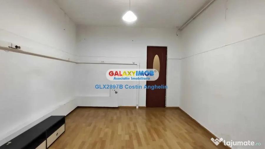 Casă cu 6 camere cu Teren 165 Mp în Decebal