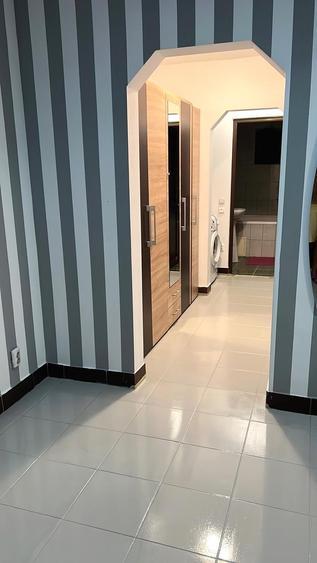 Apartament cu 3 camere decomandat în Galata