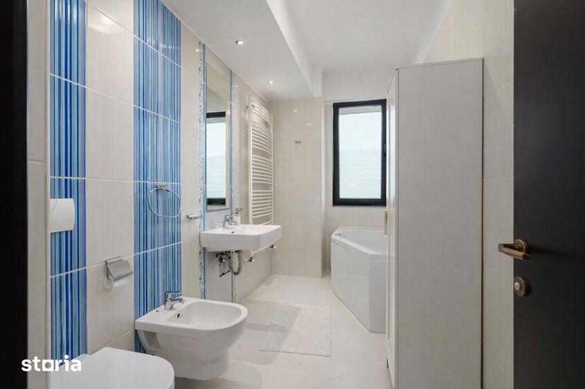 Apartament cu 4 camere, mobilat în Central