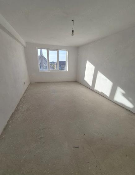 Apartament cu 2 camere decomandat în Nojorid