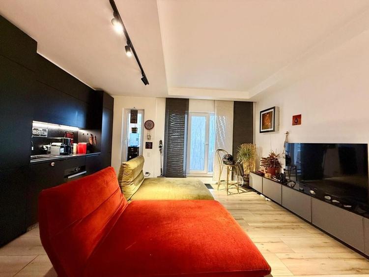 Apartament cu 2 camere semidecomandat în Ștefăneștii de Jos