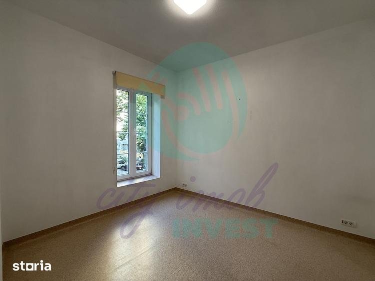 Spațiu comercial, de 104 mp, în Tei