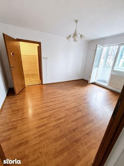 Apartament cu 2 camere semidecomandat în Astra — fotografia 3