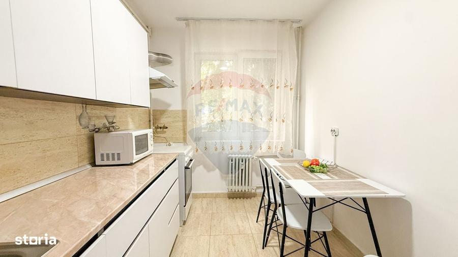 Apartament cu 2 camere semidecomandat în Jiului