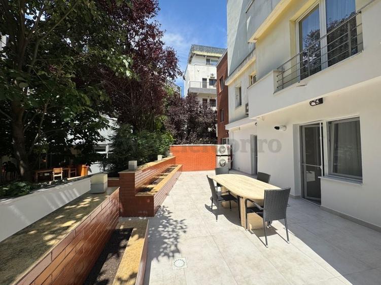 Apartament cu 4 camere semidecomandat, mobilat în Herăstrău — fotografia 1