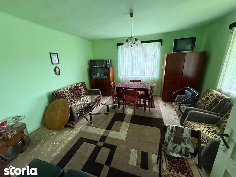 Casă cu 2 camere cu Teren 6600 Mp în Așchileu
