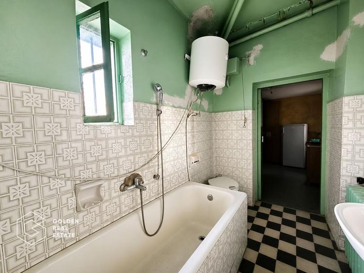 Casă individuală cu 6 camere cu Canalizare în Freidorf