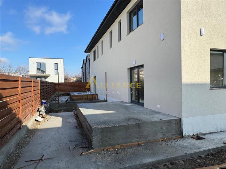 Duplex cu 4 camere cu Teren 219 Mp în Central