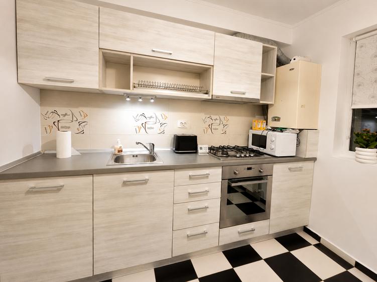 Apartament cu 2 camere decomandat în Florești