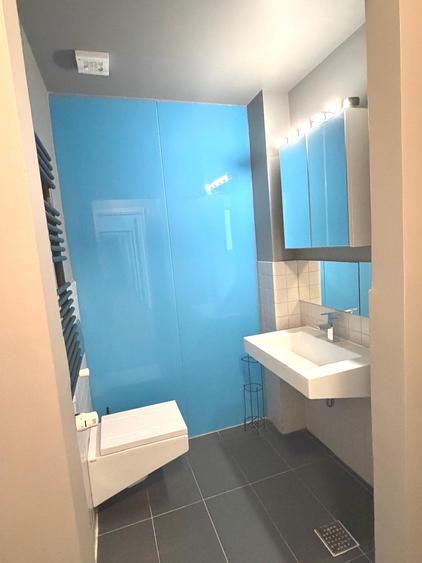 Apartament cu 2 camere semidecomandat, mobilat în Sisești