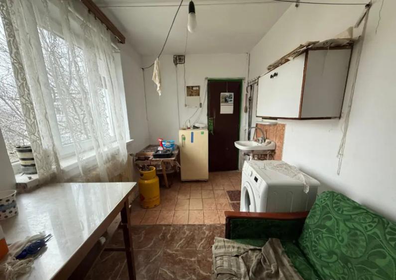 Garsonieră, mobilată în Valea Rosie