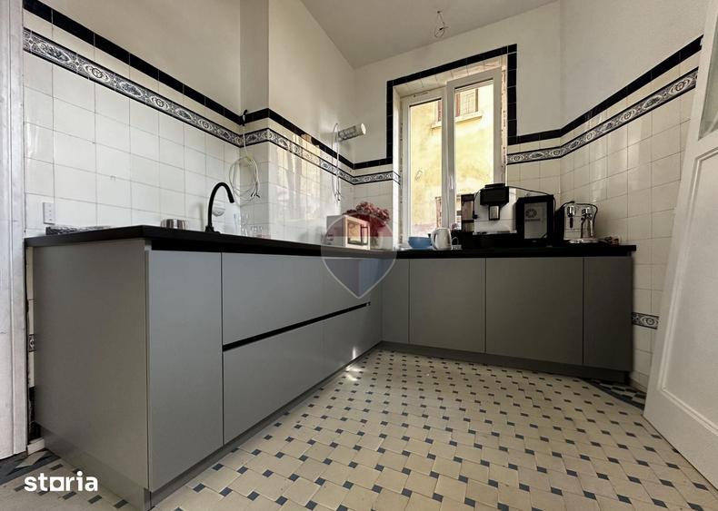 Apartament cu 5 camere în Eminescu