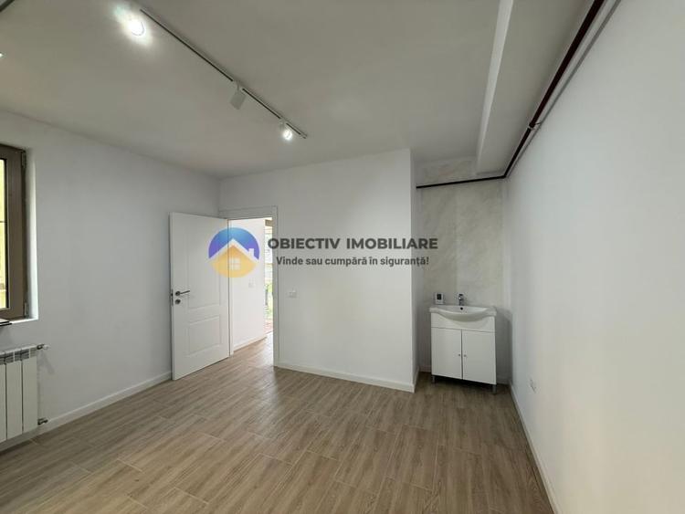 Spațiu comercial, de 24 mp, în Central
