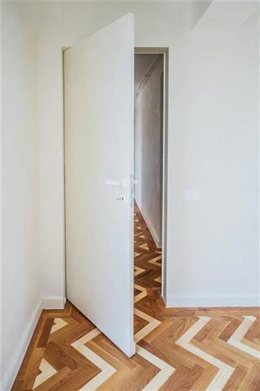 Penthouse cu 3 camere decomandat în Unirii
