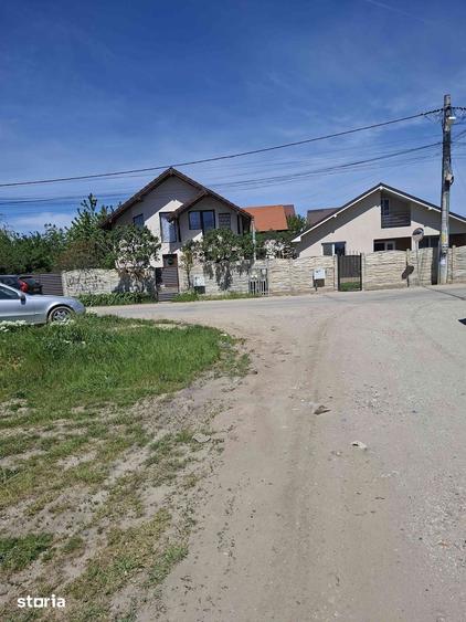 Teren de 600 mp, în Malu Mare