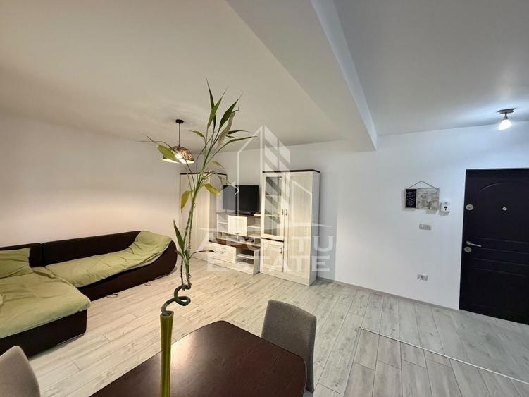 Apartament cu 2 camere semidecomandat, mobilat în Giroc