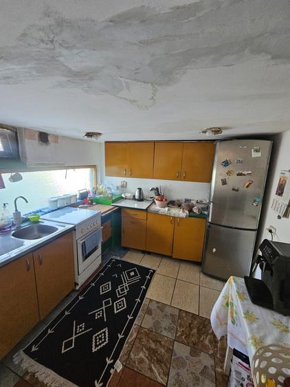 Casă individuală cu 5 camere cu Teren 342 Mp în Petrești