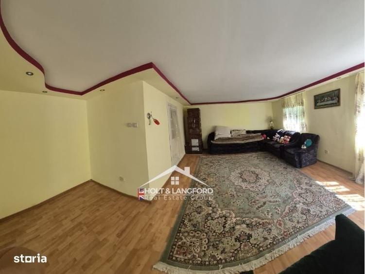 Casă cu 3 camere cu Teren 500 Mp în Central