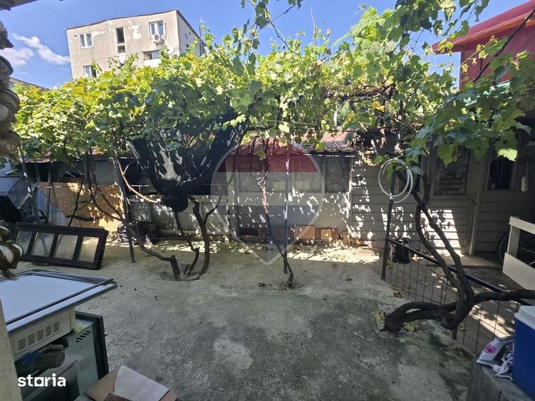 Casă cu 4 camere în Prelungirea Ferentari