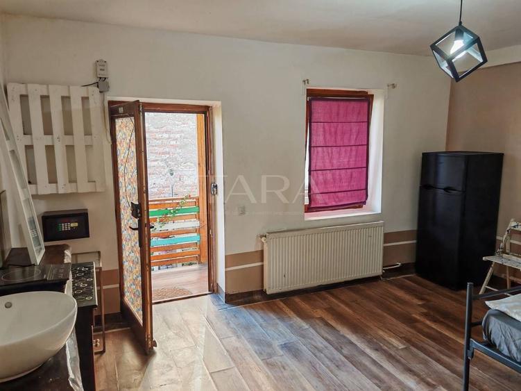 Apartament cu 5 camere decomandat în Ultracentral