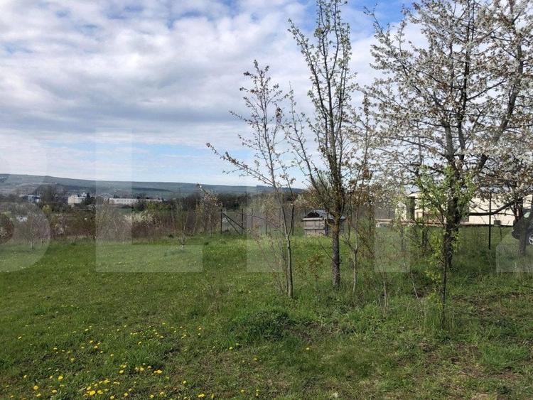 Teren Construcții intravilan de 606 mp, în Sopor