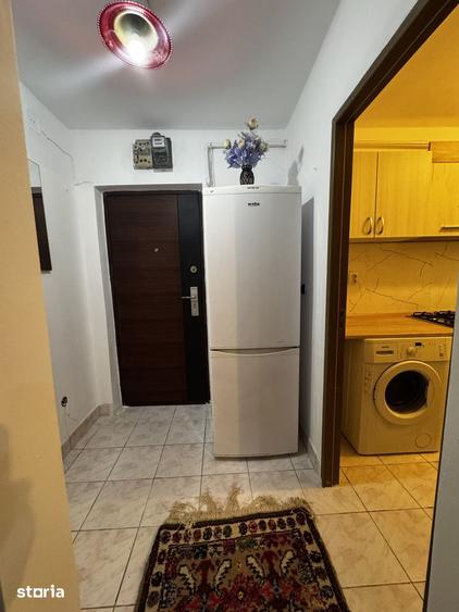 Apartament cu 2 camere semidecomandat în Romanilor