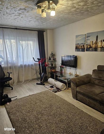 Apartament cu 3 camere decomandat, mobilat în Cug