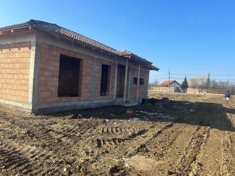 Teren de 11600 mp, în Central