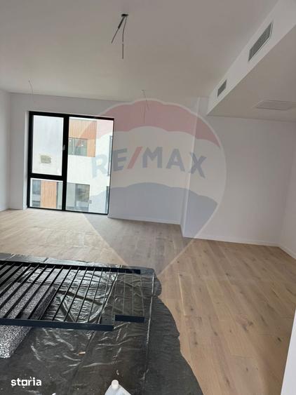 Casa / Vila cu 4 camere de vanzare - 3