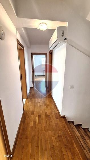 Casă cu 4 camere cu Teren 300 Mp în Berceni