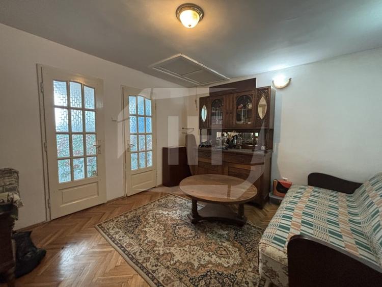 Apartament cu 4 camere semidecomandat, mobilat în Gruia