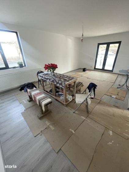 Casă cu 4 camere în Cornetu