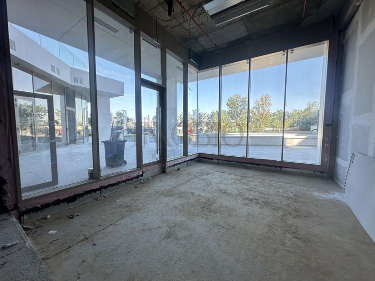 Spațiu comercial, de 98 mp, în Barbu Văcărescu