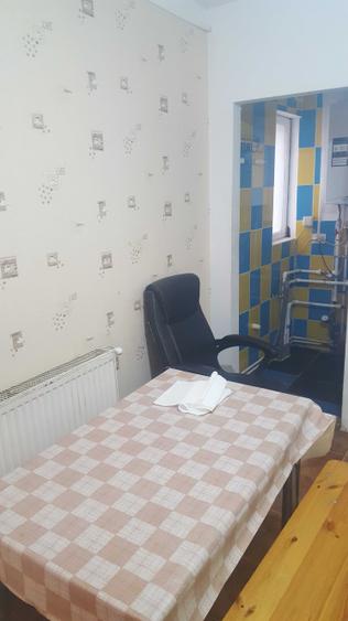 Casă cu 4 camere în Berceni