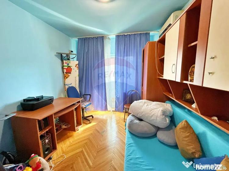 Apartament cu 3 camere de vanzare in zona Aurel Vlaicu - Arad (Arad) - 1