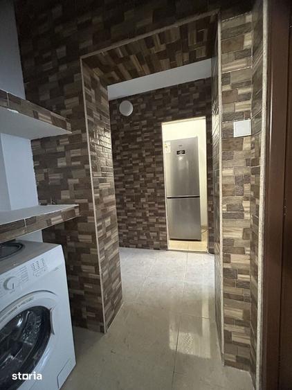 Apartament cu 3 camere decomandat în Calea București