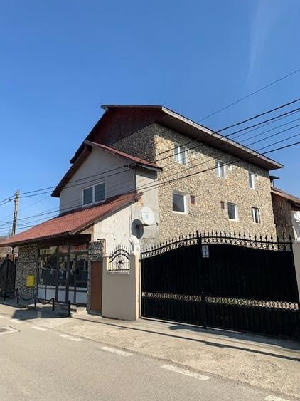 Spațiu comercial, de 510 mp, în Mărgineni