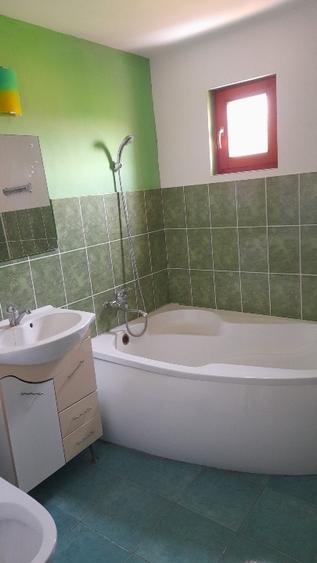 Duplex cu 3 camere cu Garaj în Vernești