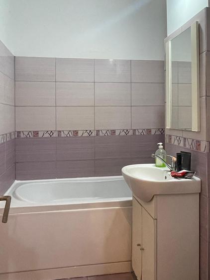 Apartament cu 2 camere decomandat în Km 4-5
